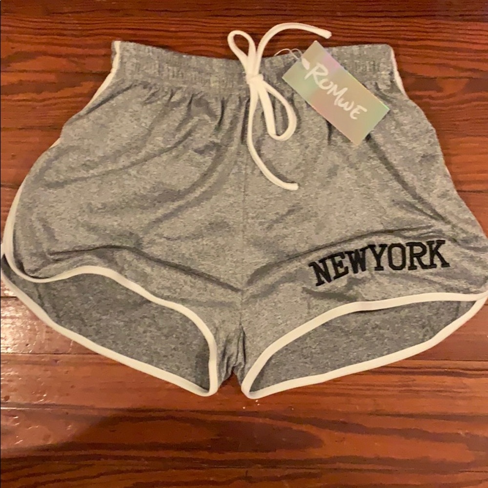NEW YORK Gray Dolphin Shorts